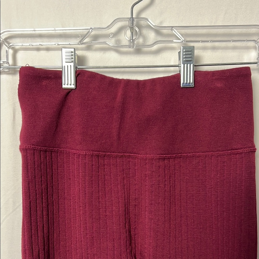 Fabletics Ribbed Seamless High-Waisted Legging Size Small - Picture 4 of 6